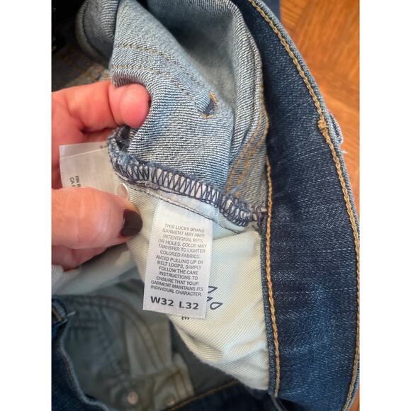 Lucky Brand jeans 110 Slim size 32x31 - Picture 6 of 8